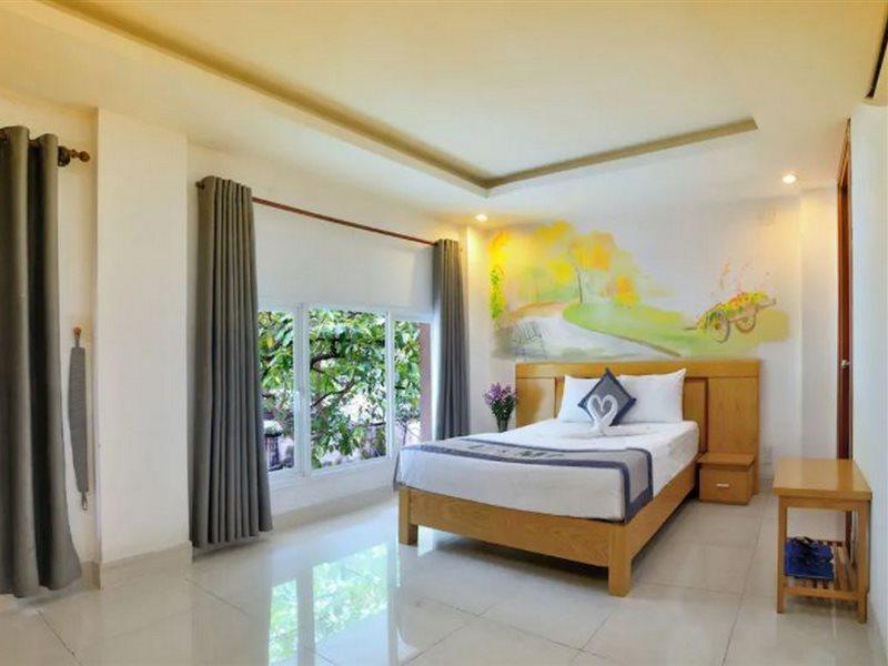 U And Me Hotel Tan Phong Екстериор снимка